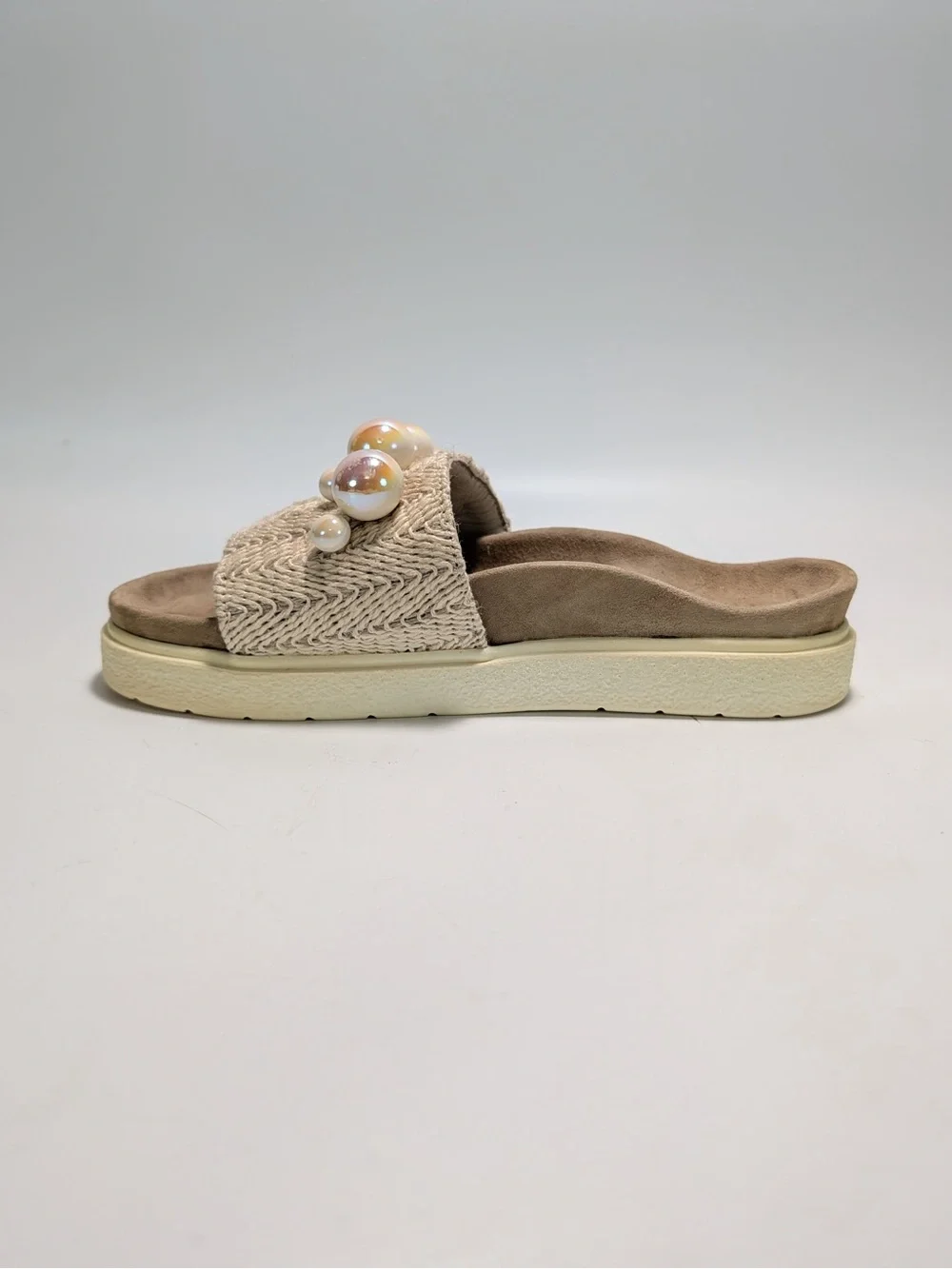 Inuikii Raffia Pearl Slides - Picture 7 of 10